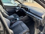 Volkswagen Golf 1.5 eTSI 150pk DSG R-Line · Panoramadak · Camera · Apple/Android Car Play · Stoelverwarming · Dodehoeksensoren · 18'' velgen ·