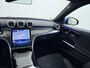 Mercedes-Benz C-klasse 300 e AMG Business Solution | Panorama - Schuifdak | Memory Seats | 360° Camera | 19" AMG Multispaaks Velgen | Sfeerverlichting | Distronic Cruise Control | Smartphone Integratie Pakket
