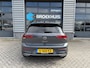 Volkswagen Golf 1.5 TSI 150pk Life | Navigatie | Trekhaak | Stoelverwarming |