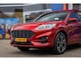 Ford Kuga 2.5 PHEV ST-Line X | 1500kg. Trekgewicht | Head Up Display | Apple Carplay/Android Auto|telefoonintegratie premium | Draadloze telefoonlader | Lichtmetalen velgen 19"