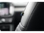 Volvo XC40 1.5 T2 Inscription | Dealer onderhouden | Panoramisch schuif/kanteldak | Stoel & stuurwielverwarming | 360 graden camera | Trekhaak | Harman Kardon | Apple CarPlay | Elektrisch verstelbare stoelen | Leder |