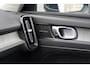 Volvo XC40 1.5 T2 Inscription | Dealer onderhouden | Panoramisch schuif/kanteldak | Stoel & stuurwielverwarming | 360 graden camera | Trekhaak | Harman Kardon | Apple CarPlay | Elektrisch verstelbare stoelen | Leder |