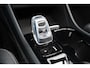 Volvo XC40 1.5 T2 Inscription | Dealer onderhouden | Panoramisch schuif/kanteldak | Stoel & stuurwielverwarming | 360 graden camera | Trekhaak | Harman Kardon | Apple CarPlay | Elektrisch verstelbare stoelen | Leder |