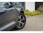 Volvo XC40 1.5 T2 Inscription | Dealer onderhouden | Panoramisch schuif/kanteldak | Stoel & stuurwielverwarming | 360 graden camera | Trekhaak | Harman Kardon | Apple CarPlay | Elektrisch verstelbare stoelen | Leder |