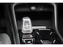 Volvo XC40 1.5 T2 Inscription | Dealer onderhouden | Panoramisch schuif/kanteldak | Stoel & stuurwielverwarming | 360 graden camera | Trekhaak | Harman Kardon | Apple CarPlay | Elektrisch verstelbare stoelen | Leder |