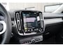 Volvo XC40 1.5 T2 Inscription | Dealer onderhouden | Panoramisch schuif/kanteldak | Stoel & stuurwielverwarming | 360 graden camera | Trekhaak | Harman Kardon | Apple CarPlay | Elektrisch verstelbare stoelen | Leder |