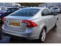 Volvo S60 1.6 T4 Momentum Navigatie, Airco, Cruise control, Elektrische ramen, Lichtmetalen wielen