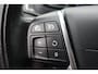 Volvo V40 2.0 D2 R-Design Business Navigatie, Climate control, Stoelverwarming, Afneembare trekhaak,