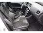Volvo V40 2.0 D2 R-Design Business Navigatie, Climate control, Stoelverwarming, Afneembare trekhaak,
