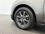 Mazda 2 1.5 Skyactiv-D Skylease+ Navigatie Parkeersensoren achter Cruise Control Stoelverwarming Lichtmetalen velgen Airco