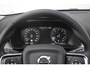 Volvo XC40 B3 163PK Momentum Business | Panoramisch schuif-/kanteldak | High Performance Audio | Adaptive cruise control & Pilot Assist | Semi elektr. Trekhaak | Parkeersensoren voor+achter | Apple carplay/Android auto | BLIS | Volvo on Call | 18 inch lichtmetalen velgen |