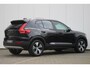 Volvo XC40 B3 163PK Momentum Business | Panoramisch schuif-/kanteldak | High Performance Audio | Adaptive cruise control & Pilot Assist | Semi elektr. Trekhaak | Parkeersensoren voor+achter | Apple carplay/Android auto | BLIS | Volvo on Call | 18 inch lichtmetalen velgen |