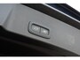 Volvo XC40 B3 163PK Momentum Business | Panoramisch schuif-/kanteldak | High Performance Audio | Adaptive cruise control & Pilot Assist | Semi elektr. Trekhaak | Parkeersensoren voor+achter | Apple carplay/Android auto | BLIS | Volvo on Call | 18 inch lichtmetalen velgen |