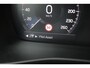 Volvo XC40 B3 163PK Momentum Business | Panoramisch schuif-/kanteldak | High Performance Audio | Adaptive cruise control & Pilot Assist | Semi elektr. Trekhaak | Parkeersensoren voor+achter | Apple carplay/Android auto | BLIS | Volvo on Call | 18 inch lichtmetalen velgen |