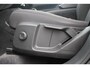 Volvo XC40 B3 163PK Momentum Business | Panoramisch schuif-/kanteldak | High Performance Audio | Adaptive cruise control & Pilot Assist | Semi elektr. Trekhaak | Parkeersensoren voor+achter | Apple carplay/Android auto | BLIS | Volvo on Call | 18 inch lichtmetalen velgen |
