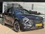 Kia Sportage 1.6 T-GDi Plug-in Hybrid AWD GT-PlusLine AWD | 360 GRADEN CAMERA | ELEKTRISCH VERSTELBARE STOELEN | STOELVERWARMING | STUURVERWARMING | STUURKOELING | PANORAMADAK | NAVIGATIE | LED | DODEHOEK DETECTIE | APPLE CARPLAY / ANDROID AUTO | ADAPTIEVE CRUISECONTROL | FABRIEK GARANTIE 7 JAAR |