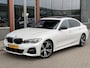 BMW 3-Serie 320i M-Sport | Schuif/Kantel | Harman / Kardon | Leder | Head-Up | Parelmoer Wit