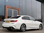BMW 3-Serie 320i M-Sport | Schuif/Kantel | Harman / Kardon | Leder | Head-Up | Parelmoer Wit