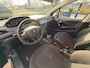 Peugeot 208 1.2 PureTech Blue Lion / Parkeersensoren / Navi / Airco / Bluetooth