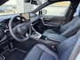 Toyota RAV4 2.5 Hybrid AWD Bi-Tone Panorama Trekhaak PDC Stoel Stuur Verwarmd