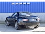 Mazda MX-5 1.8 Niseko Roadster Coupe