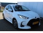Toyota Yaris 1.5 Hybrid 115 First Edition Stoelverwarming l Lendesteun l LM velgen l Spiegelverwarming
