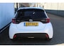 Toyota Yaris 1.5 Hybrid 115 First Edition Stoelverwarming l Lendesteun l LM velgen l Spiegelverwarming