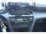 Toyota Yaris Cross 1.5 Hybrid Apple carplay/ android auto l All weather banden | Armsteun | Elektrisch inklapbare buitenspiegels | Climate control | Achteruitrijcamera | Verwarmbare spiegel