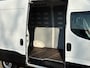 IVECO Daily 35S14 2.3 Automaat L2H2 / 3500kg Trekvermogen / Navi by APP / Clima / Camera