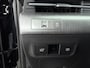 Hyundai Kona Electric BLACK LINE 65.4 kWh | SoH 99%! | TREKHAAK | SIDE BARS | CAMERA | CLIMA | CRUISE ADAPT. | NAVI | 17'' LM VELGEN | UNIEK! | FABRIEKSGARANTIE GELDIG T/M 1-2029! |