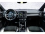 Volvo XC40 1.5 T2 R-Design | Panoramadak | Trekhaak | Harman & Kardon | 360 graden Camera | Stoelverwarming | Lichtmetalen Velgen 19 inch | Keyless Entry | Elektrische Achterklep | Navigatie
