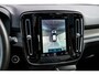 Volvo XC40 1.5 T2 R-Design | Panoramadak | Trekhaak | Harman & Kardon | 360 graden Camera | Stoelverwarming | Lichtmetalen Velgen 19 inch | Keyless Entry | Elektrische Achterklep | Navigatie