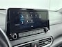 Hyundai Kona 1.6 GDI HEV COMFORT | TREKHAAK | NAVI | APPLE CAR PLAY & ANDROID AUTO | CLIMA | CRUISE | CAMERA | 16'' LM VELGEN | LAGE KMSTAND! |