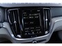 Volvo V60 2.0 B4 Plus Bright | Navigatie | Apple Carplay | Android Auto | Lederen Bekleding | Stoelverwarming | Achteruitrijcamera | Parkeersensoren | Lichtmetalen Velgen | Keyless Entry | Elektrische Achterklep