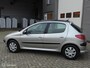 Peugeot 206 5deurs 1.6-16v 110pk AUTOMAAT Airco el.Schuifdak