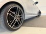 BMW 1-Serie 118i High Executive 18"LM velgen Rijdt en schakelt goed