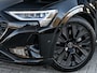 Audi Q8 e-tron 55 quattro Advanced Edition Plus 115 kWh | Panoramdak | Ambiance interieur | Adaptive Cruise | NL-Auto | Memory seats | Keyless