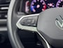 Volkswagen T-Roc 1.5 TSI R-Line Pano/AppleCarPlay/Massage