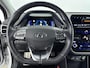 Hyundai Ioniq PREMIUM EV 38 kWh | TREKHAAK | ALL SEASONS | VERWARMDE VOORSTOELEN | LEDER | CRUISE ADAPT. | CLIMA | CAMERA | NAVI | WARMTEPOMP | APPLE CAR PLAY & ANDROID AUTO | 16'' LM VELGEN |