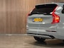 Volvo XC90 T8 AWD Recharge Ultra Dark | Vol! | Bowers & Wilkins | Luchtvering | Stoelventilatie | Trekhaak | 360 Camera | Head-Up Display | Stoelmassage | 455pk | Adaptieve Cruise Control | Stoelverwarming voor+achter | Stuurwielverwarming | Schuifdak | 21 Inch | Full LED Meesturende koplampen | Pilot Assist | BLIS Dode Hoek Detectie | Alcantara hemelbekleding | Lederen handgrepen en zonnekleppen | Elektrische voorstoelen geheugen | Nappa Lederen bekleding | Zitting verlenging voorstoelen | Lederen Dashboard | Google Infotainment | Keyless Drive | Parkeersensoren voor+achter | Privacy Glass | Elektrisch bedienbare achterklep | Geïntegreerde zongordijnen achterportieren | Geïntegreerd kinderzitje achterin | Verlichte instaplijsten | 7-Persoons | 4-Zone Climate Control | DAB Radio | Apple Carplay/Android Auto | Alarm Klasse III | Draadloos telefoon opladen | Volvo On Call met mobiele App functie | Vapour Grey Metallic |