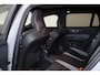 Volvo V60 T8 AWD Plus Dark - HEICO Performance Edition - Panoramisch schuif-/kanteldak - Head-up Display - Intellisafe Assist/Surround - 360 graden camera - Verwarmbare voorstoelen - Verwambare achterbank - Verwarmbaar stuurwiel - Heico Bodykit incl. sportuitlaatsysteem - 20' Turbine - Polestar Optimalisatie