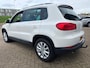 Volkswagen Tiguan 1.4 TSI Sport&Style van 2de Eig met elec panoramadak en parkeersensoren en trekhaak en navigatie en bluetooth
