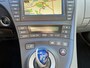 Toyota Prius 1.8 Full Hybrid Executive | Leer, Navigatie, Head up display, Stoelverwarming, Adaptive cruise control