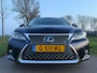 Lexus CT 200h Business Line Automaat | Camera | Apple CarPlay/Android Auto | Navi | Trekhaak | 16" Velgen | Clima | PDC | Cruise |