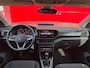 Volkswagen T-Cross 1.0 TSI 110pk Life Automaat / Trekhaak / Navi via Apple/Android / Park sensoren voor/achter Hoge instap en zit