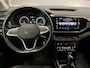 Volkswagen T-Cross 1.0 TSI 110pk Life Automaat / Trekhaak / Navi via Apple/Android / Park sensoren voor/achter Hoge instap en zit