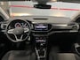 Volkswagen T-Cross 1.0 TSI 110pk Life Automaat / Trekhaak / Navi via Apple/Android / Park sensoren voor/achter Hoge instap en zit