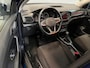 Volkswagen T-Cross 1.0 TSI 110pk Life Automaat / Trekhaak / Navi via Apple/Android / Park sensoren voor/achter Hoge instap en zit