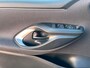 Toyota Yaris 1.5 Hybrid Dynamic Automaat / Trekhaak / Stoelverw. / Apple - Android Navi / LM / 4 seiz. banden / Hoge instap en zit