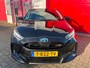 Toyota Yaris 1.5 Hybrid Dynamic Automaat / Trekhaak / Stoelverw. / Apple - Android Navi / LM / 4 seiz. banden / Hoge instap en zit